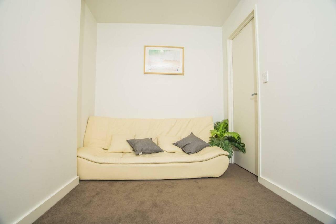 Cozy One Bed Apt Closes To Airport In Arncliffe Sydney Luaran gambar